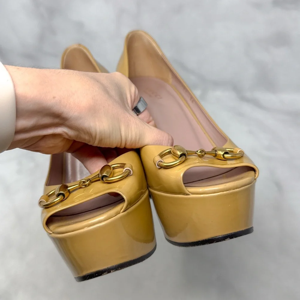 Gucci *free* shipping